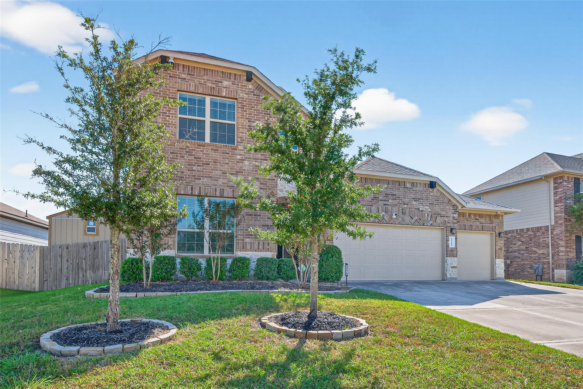 25818 Balsamwood Dr, Tomball, TX 77375 photo