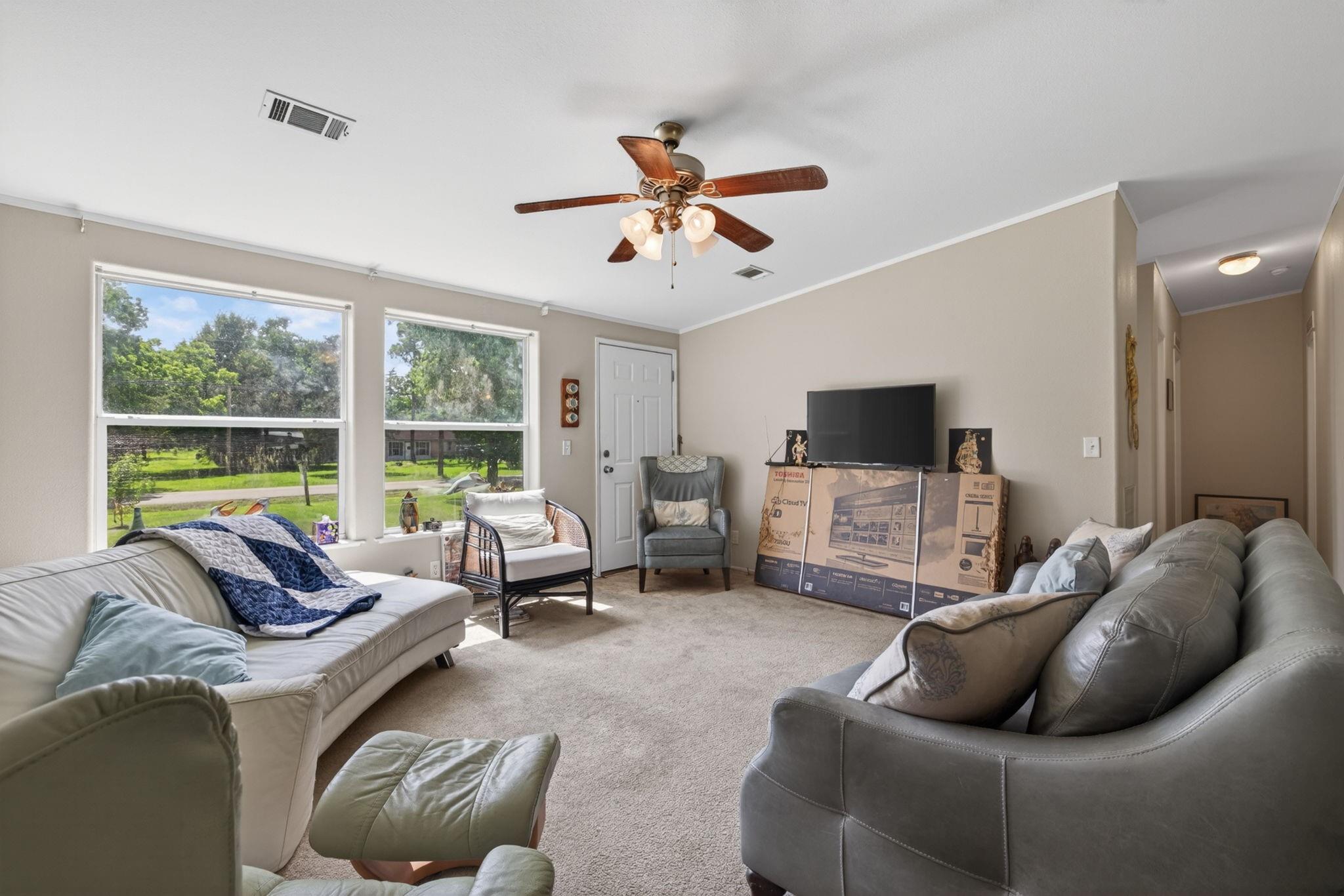 468 County Road 545, Alvin, TX 77511 photo