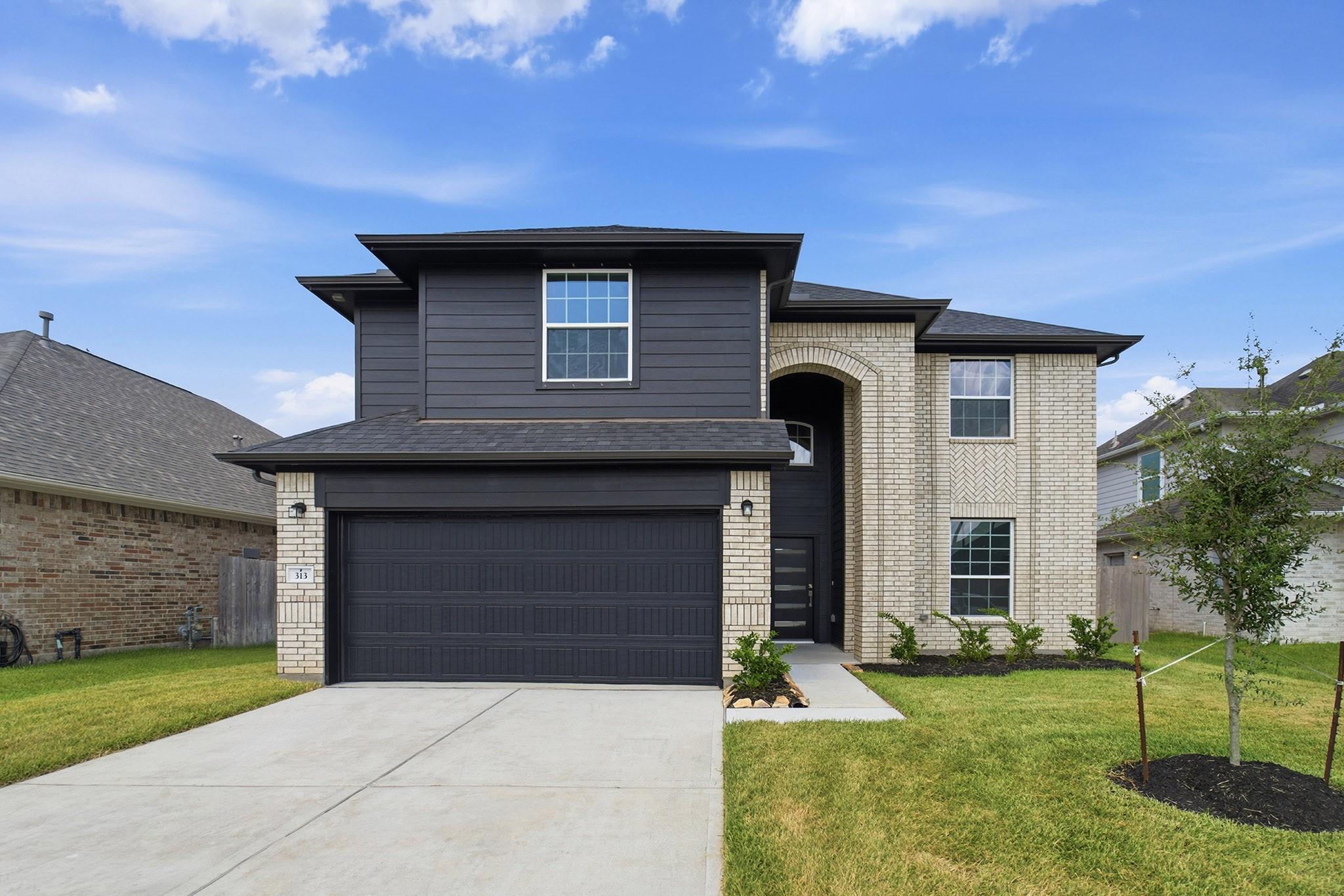313 Merlot Dr, Alvin, TX 77511