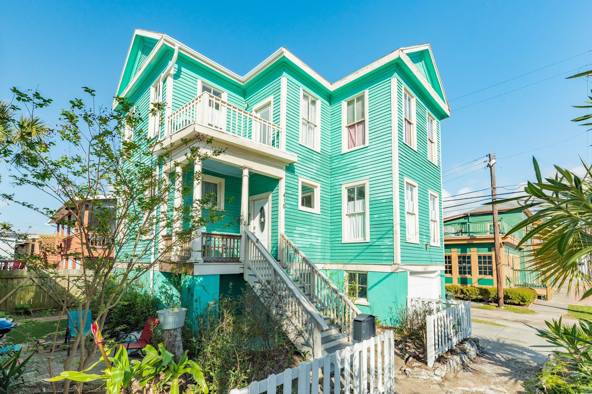 415 14 St, Galveston, TX 77550