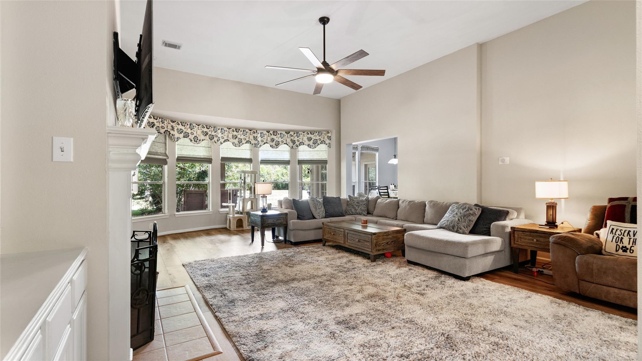111 County Road 932, Alvin, TX 77511 photo