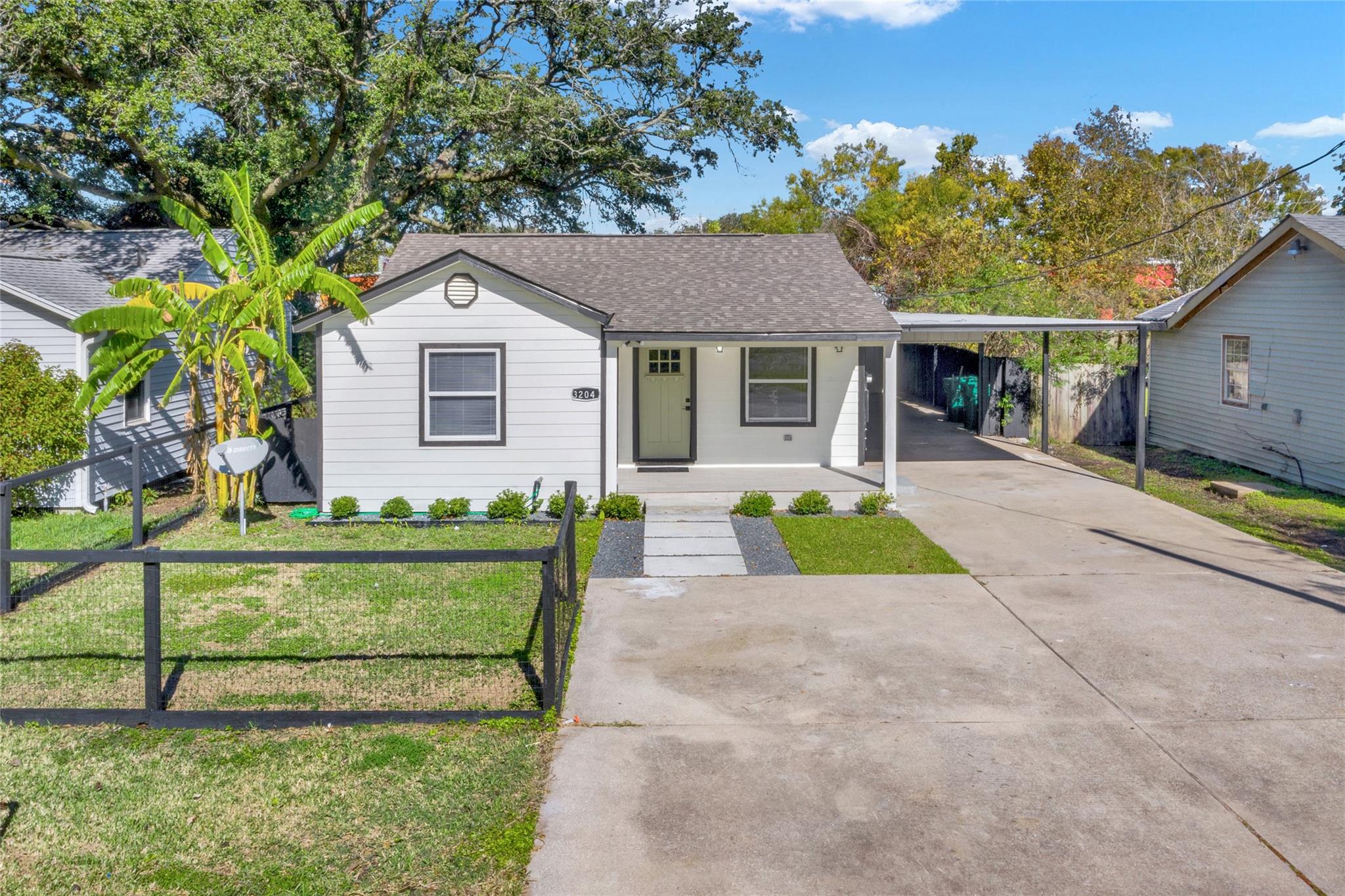 3204 Hoover St, La Marque, TX 77568 photo