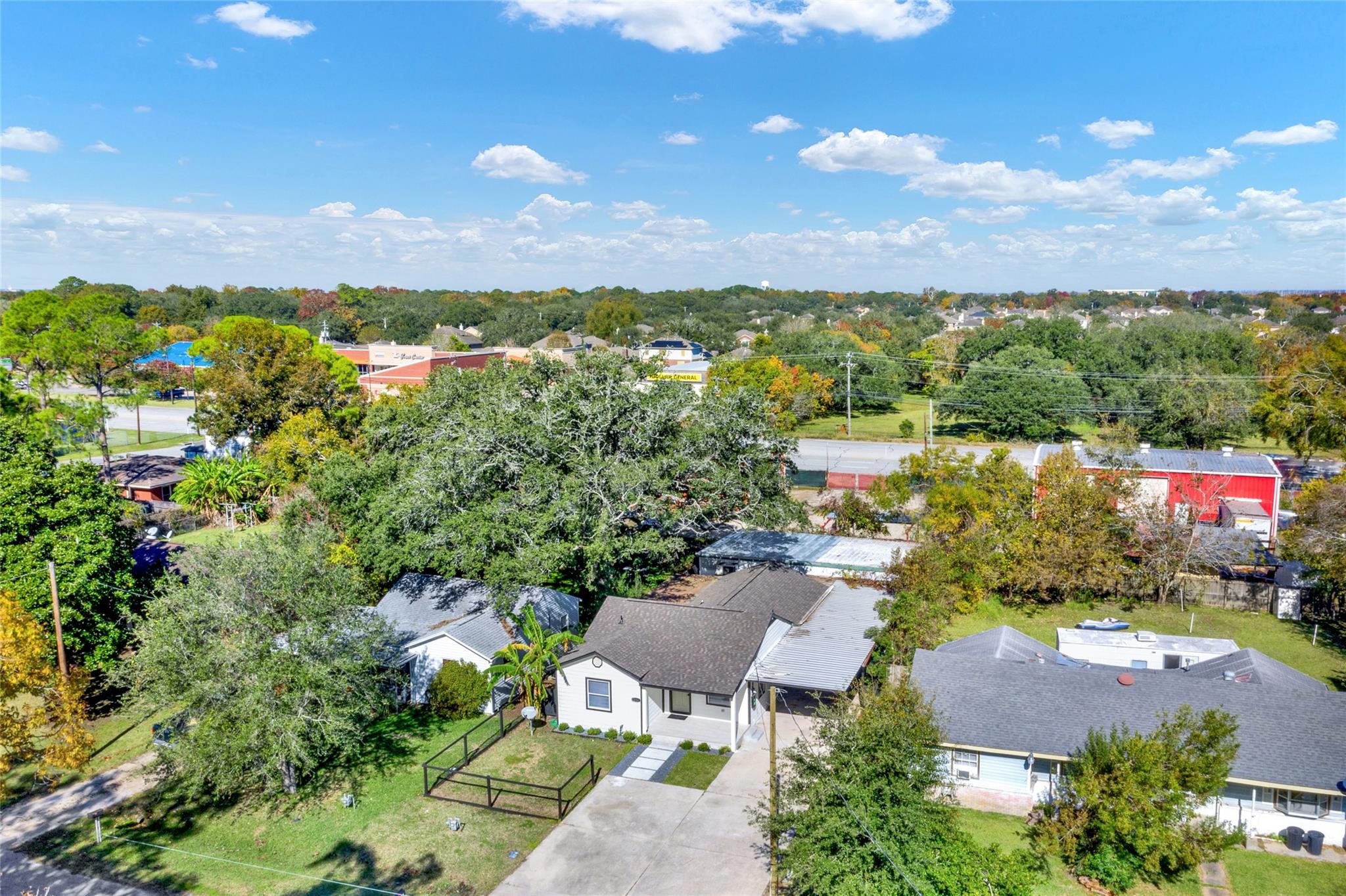 3204 Hoover St, La Marque, TX 77568 photo