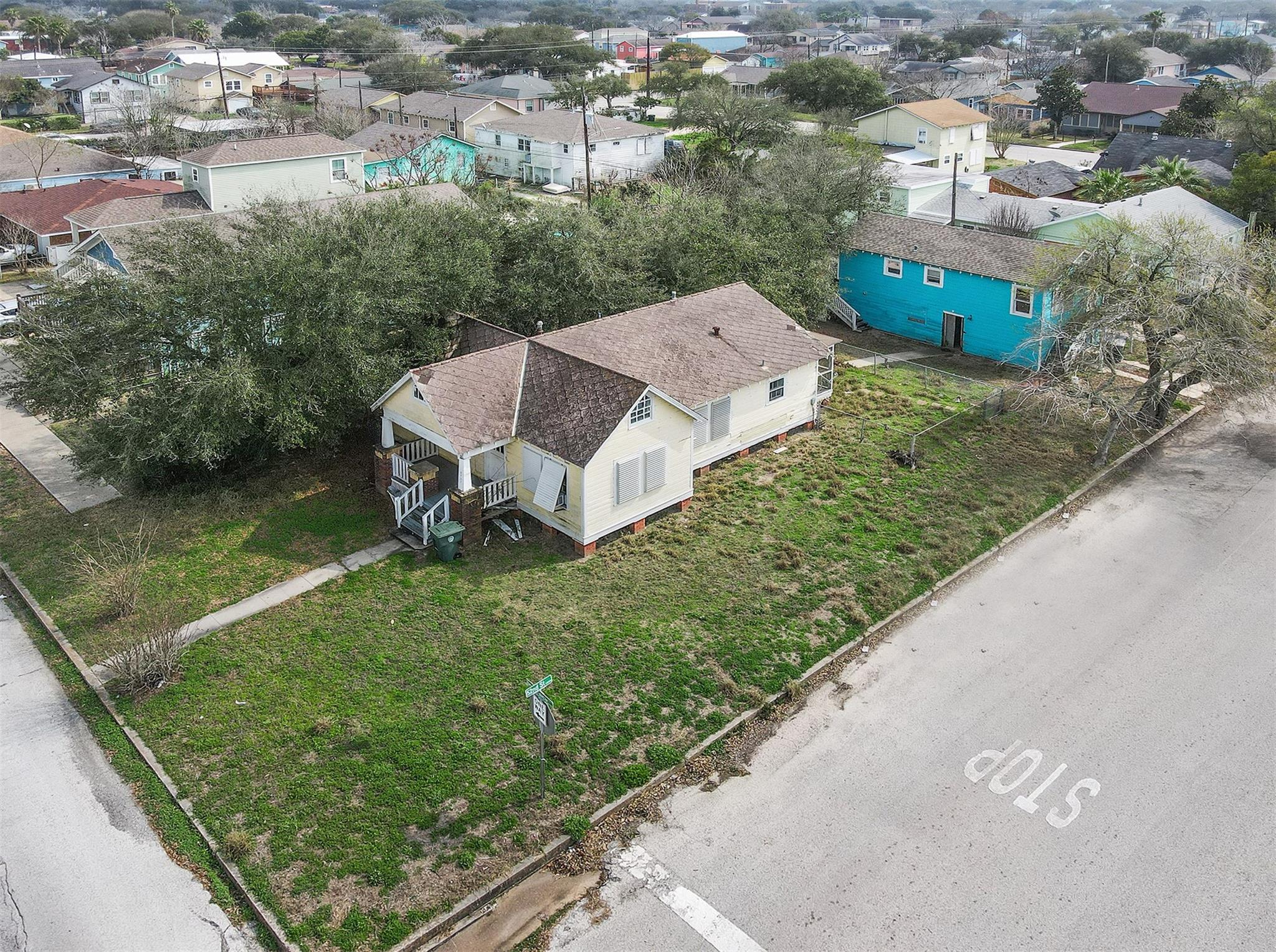 5127 Bernardo De Galvez, Galveston, TX 77551 photo