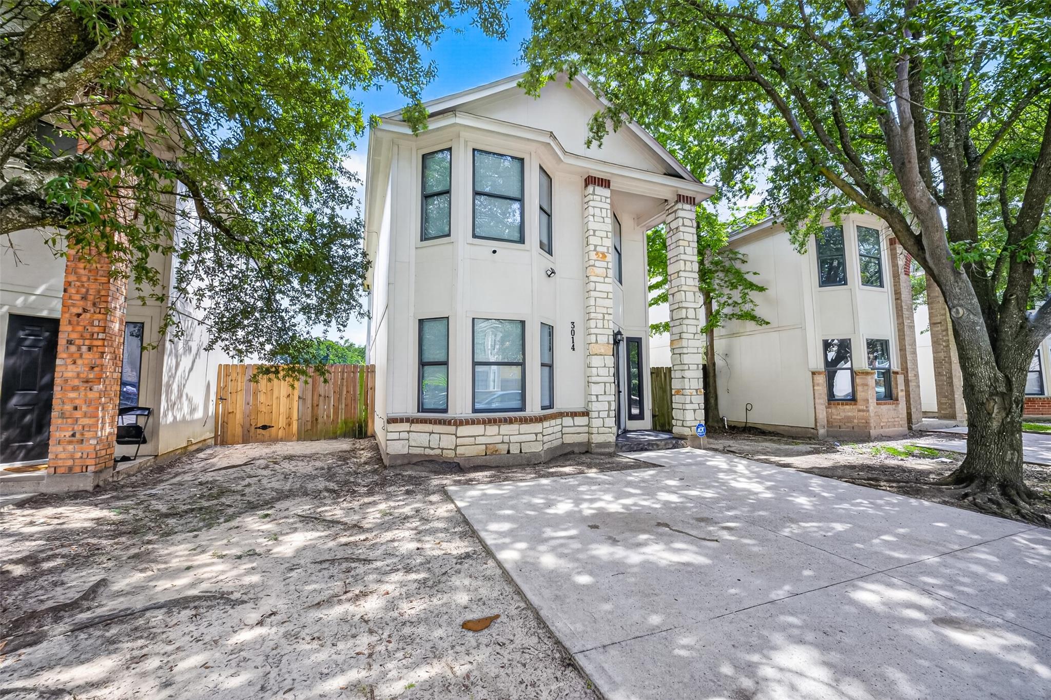3014 La Estancia Ln, Houston, TX 77093 photo