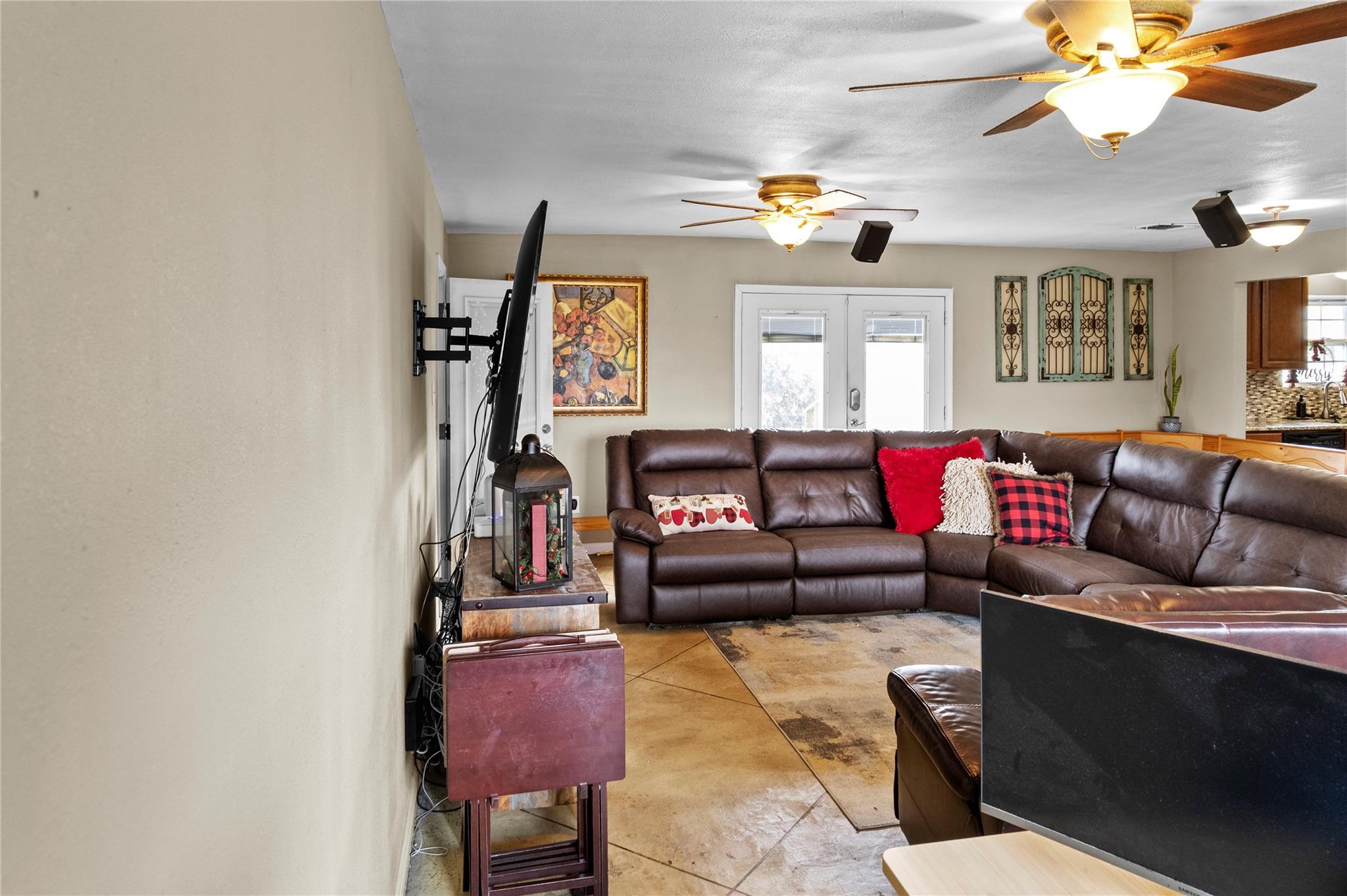 214 Yaupon Dr, Baytown, TX 77520 photo
