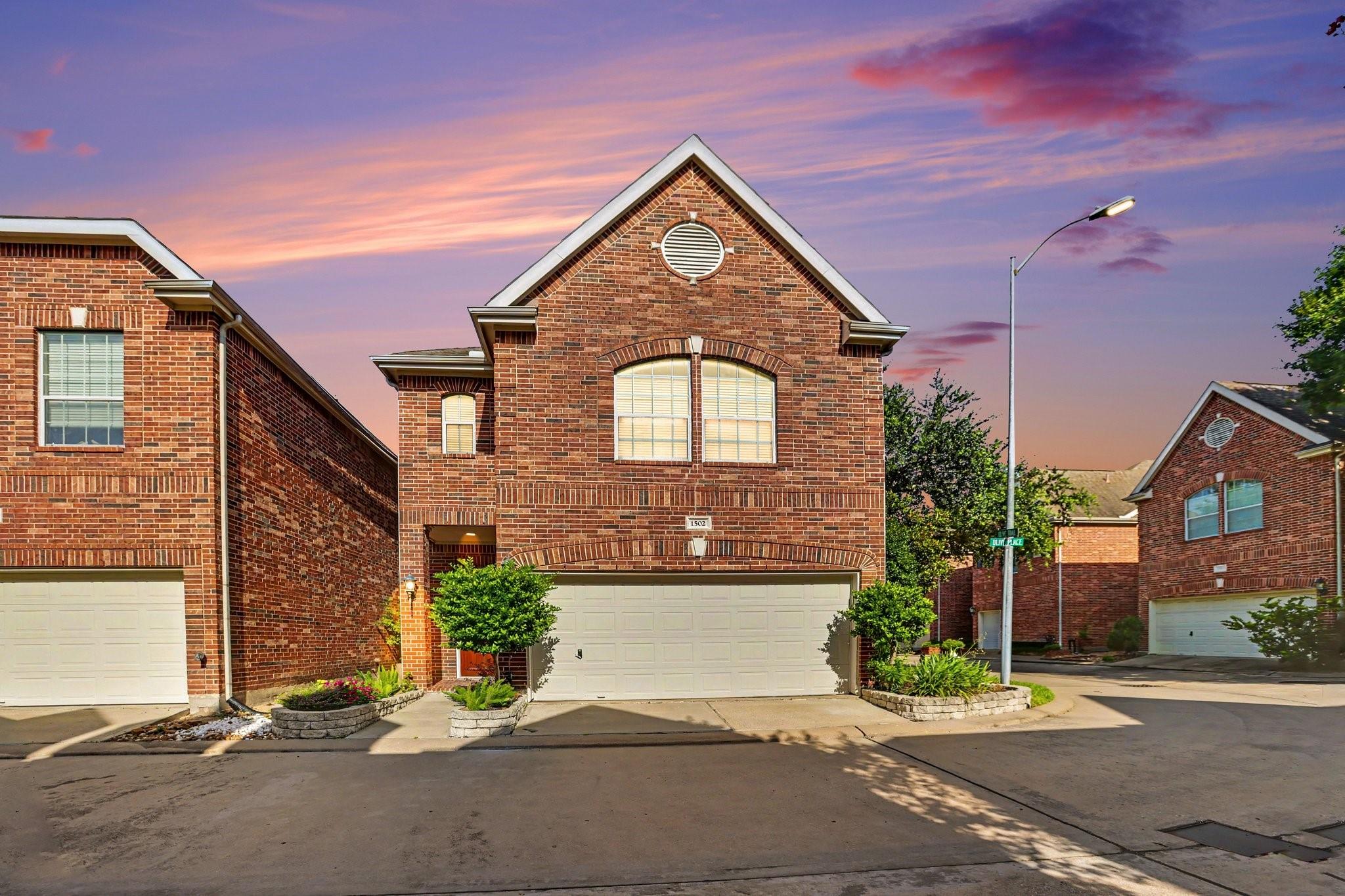 1502 Olive Pl, Houston, TX 77077