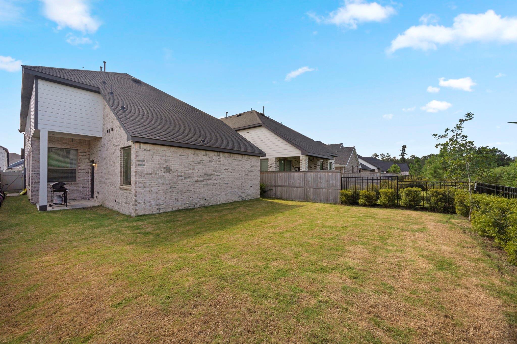 17786 Tree Of Heaven, Conroe, TX 77385 photo
