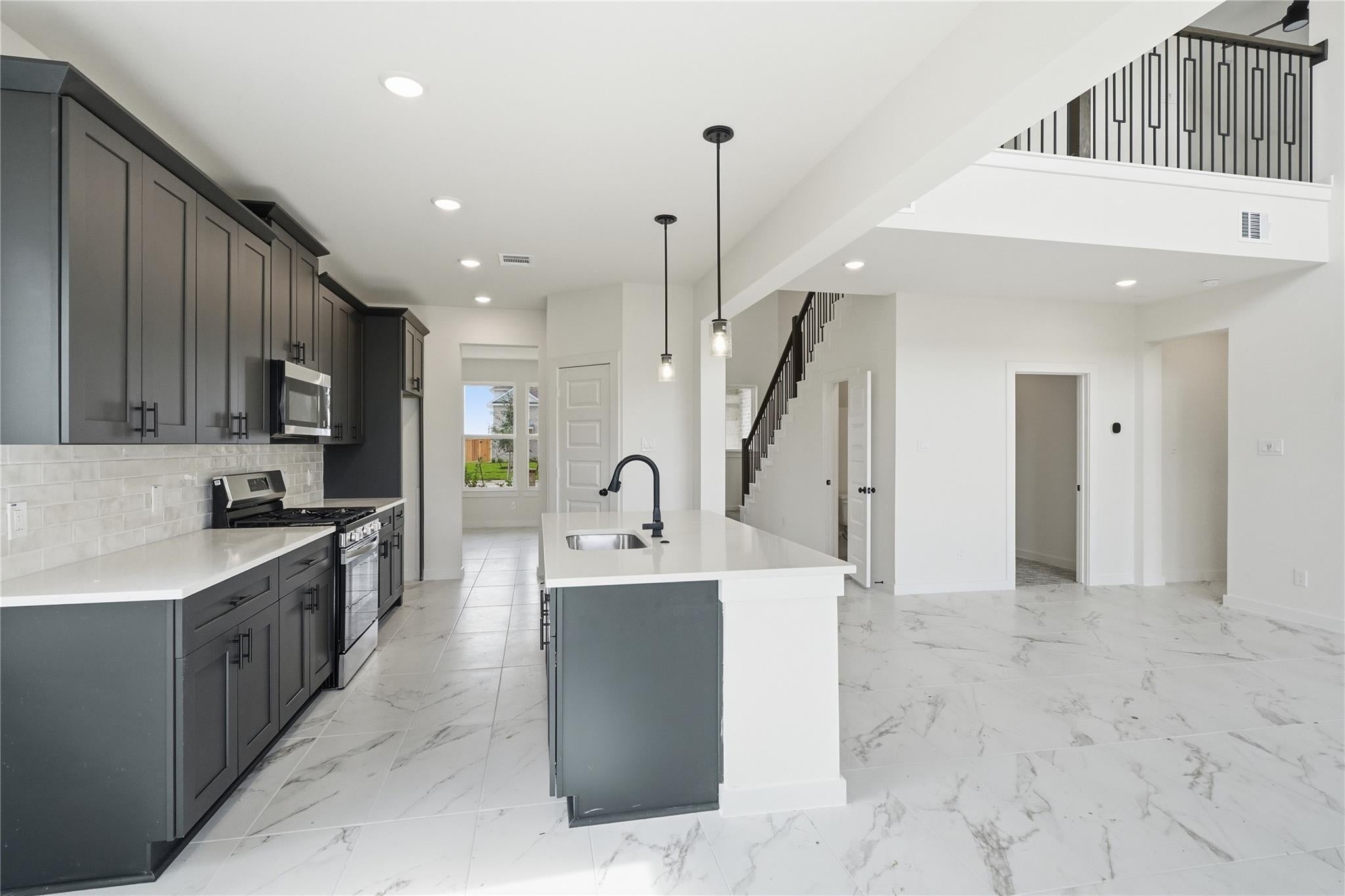 3415 Windmill Palm Dr, Manvel, TX 77578 photo
