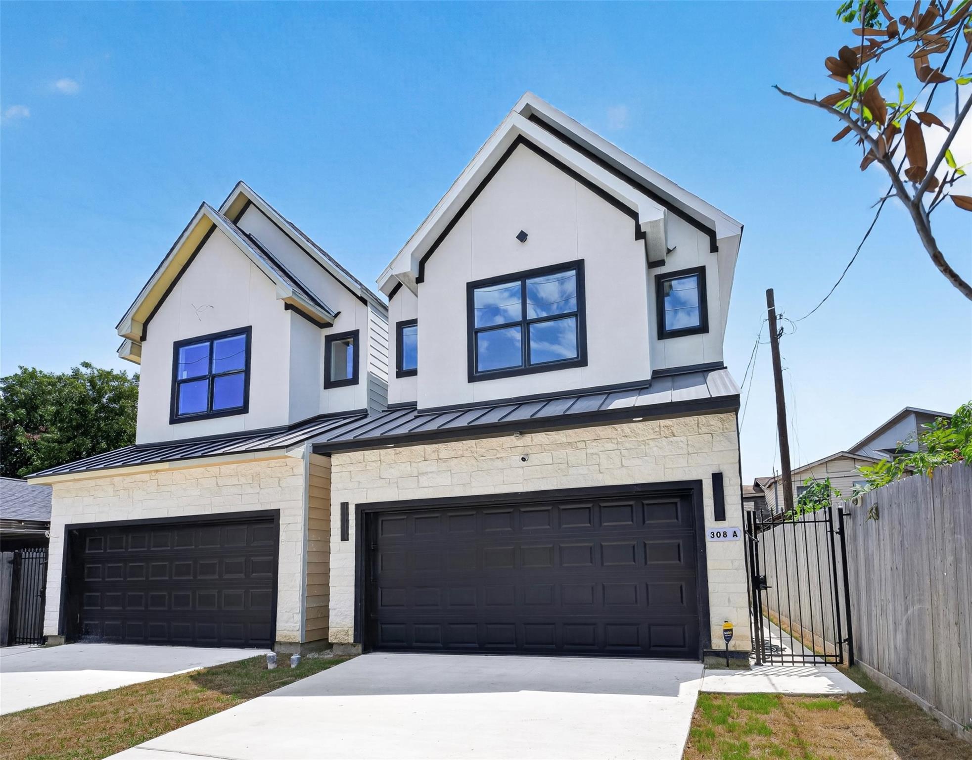 308 Engel St, Houston, TX 77011 photo