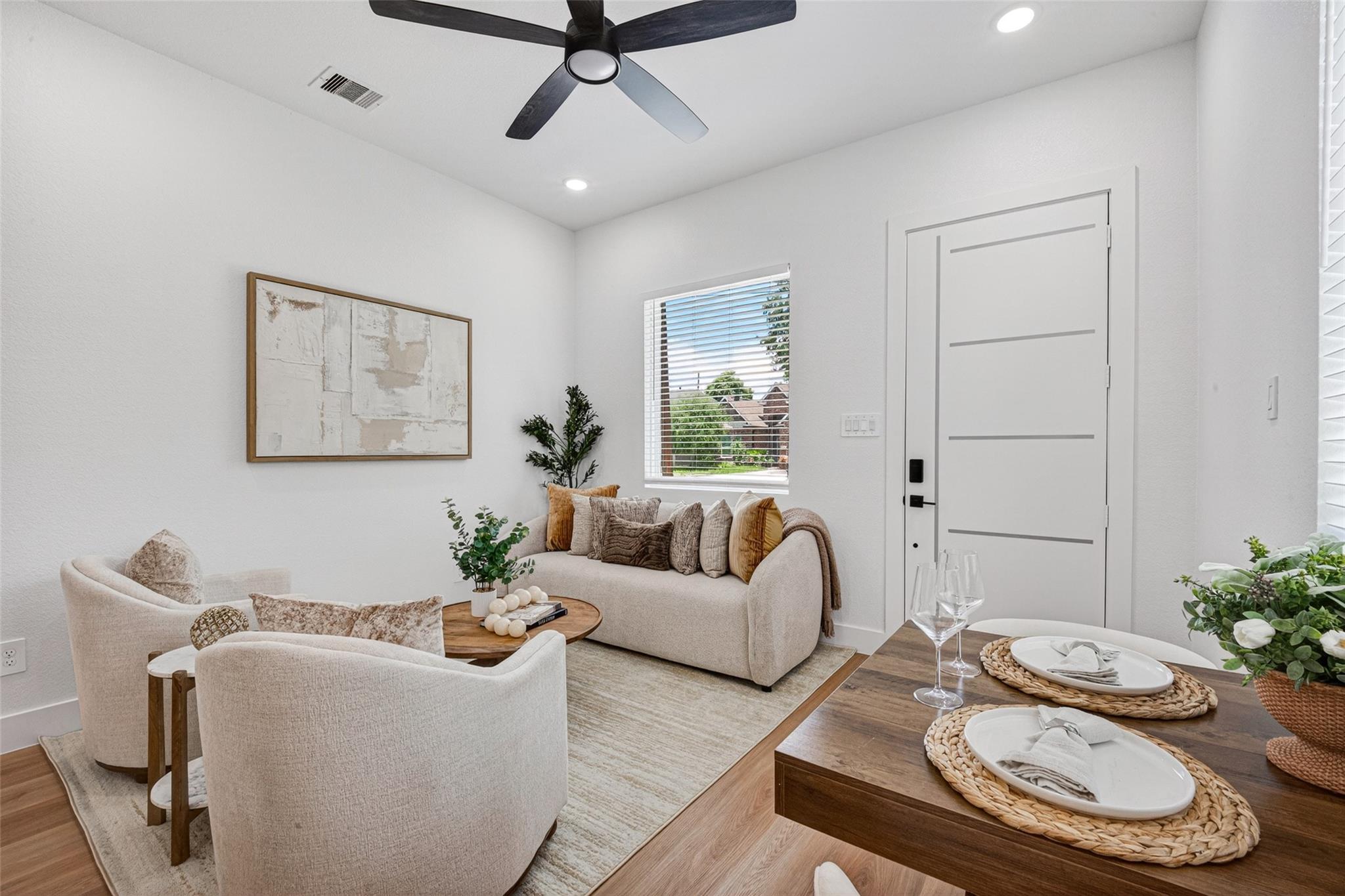 7840 Nashville Unit A/B St, Houston, TX 77028 photo
