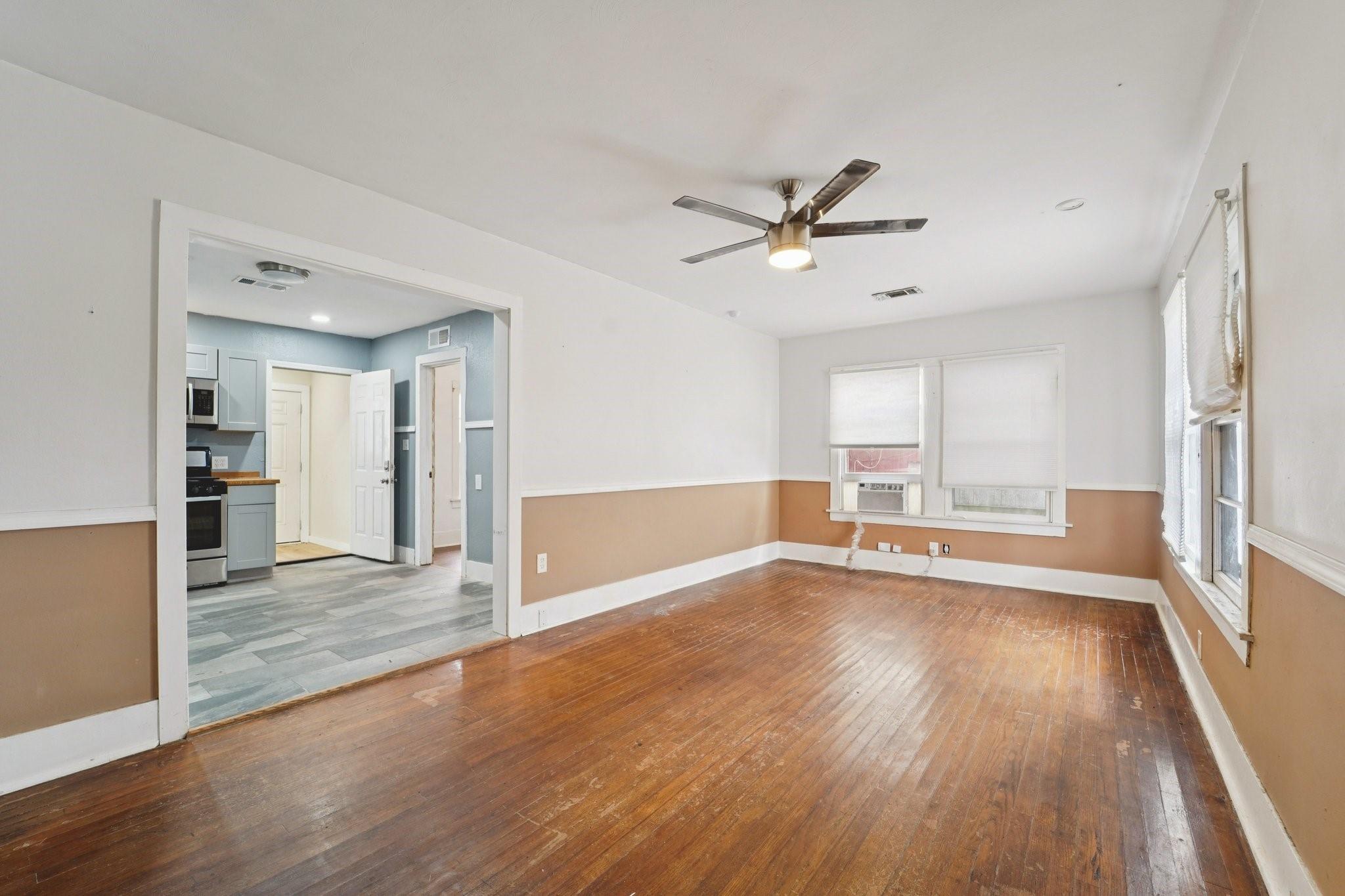 5224 Bernardo De Galvez, Galveston, TX 77551 photo