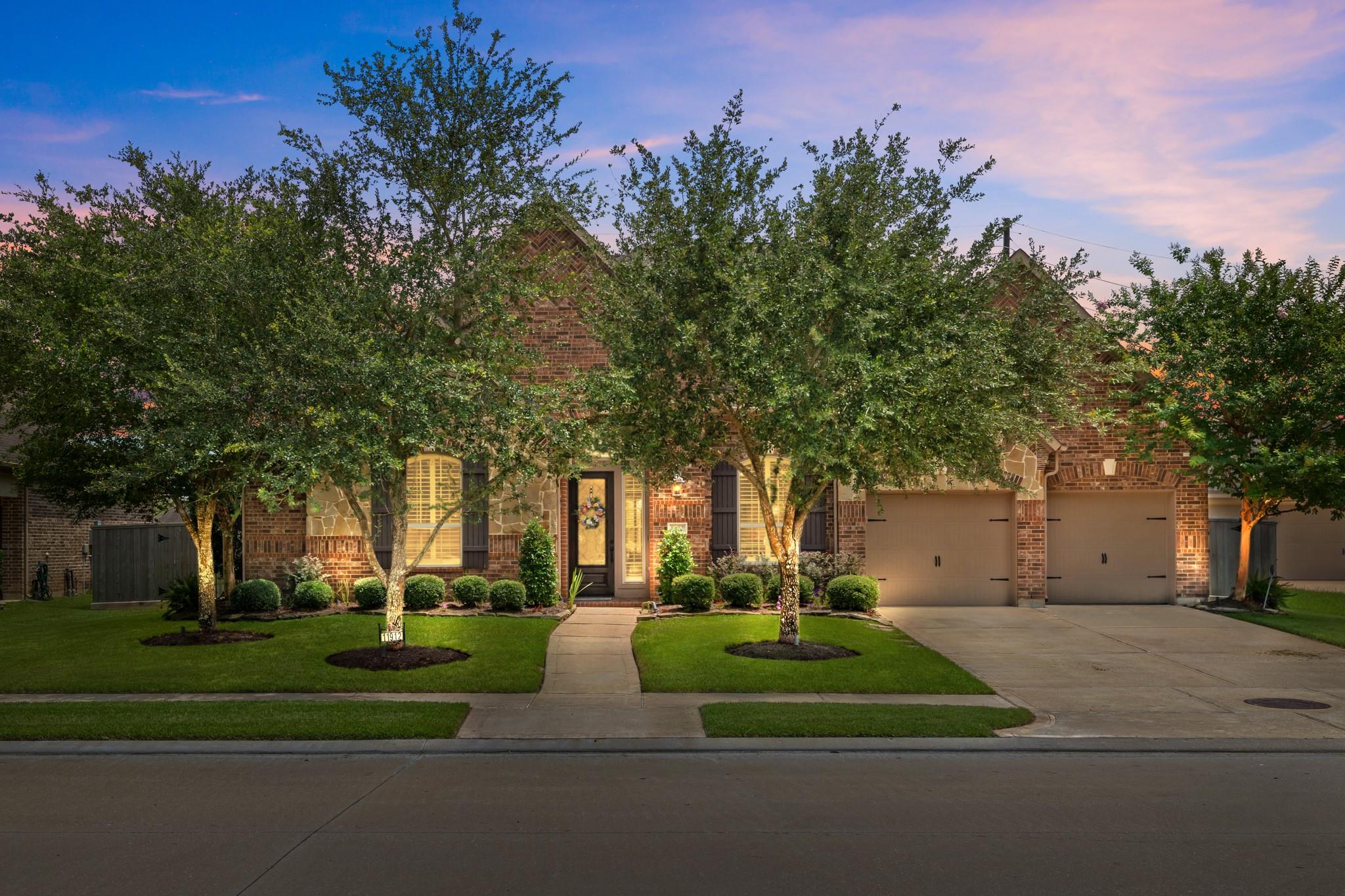 11912 Linden Walk Ln, Pearland, TX 77584
