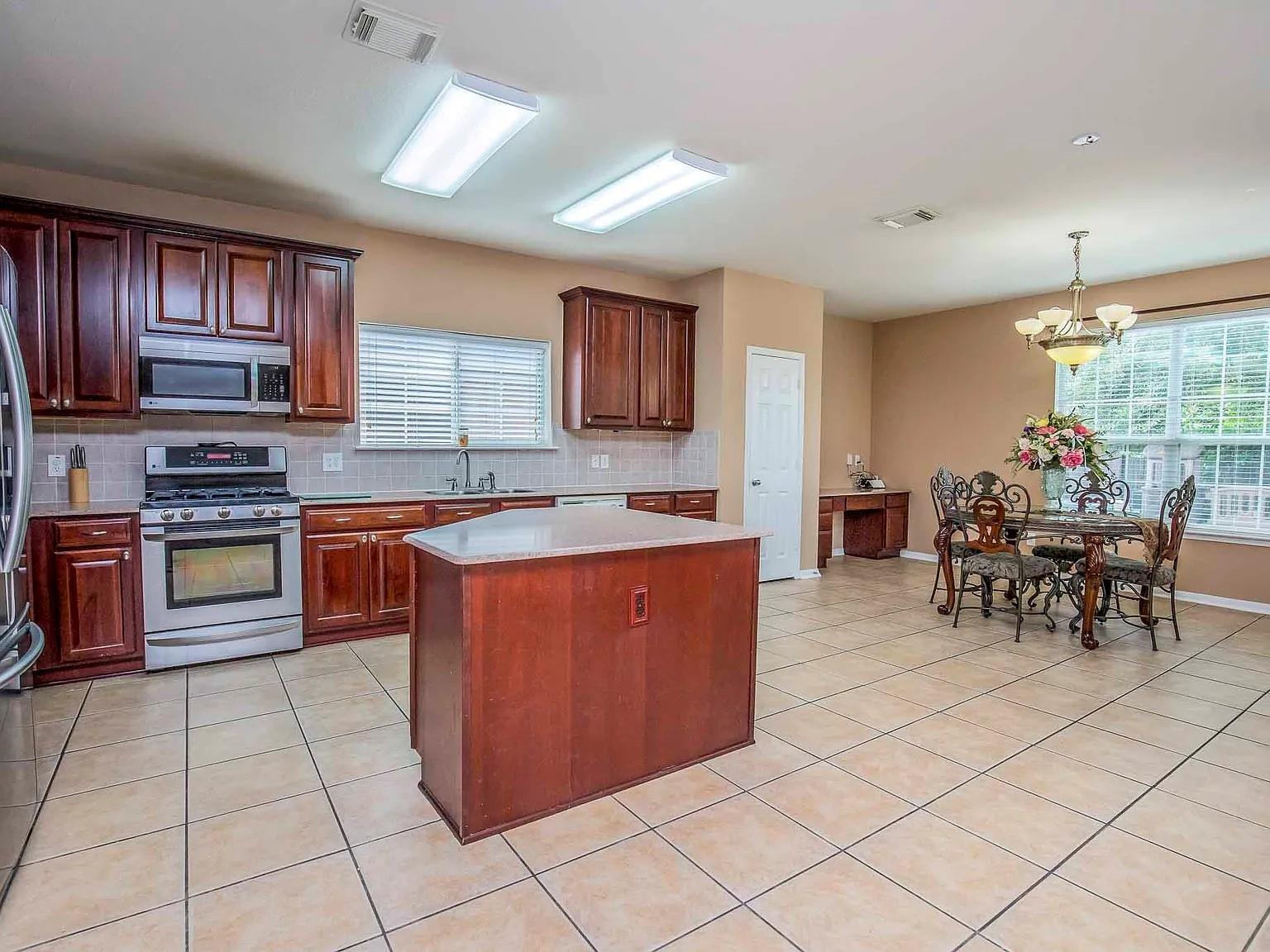 29742 Legends Green Dr, Spring, TX 77386 photo