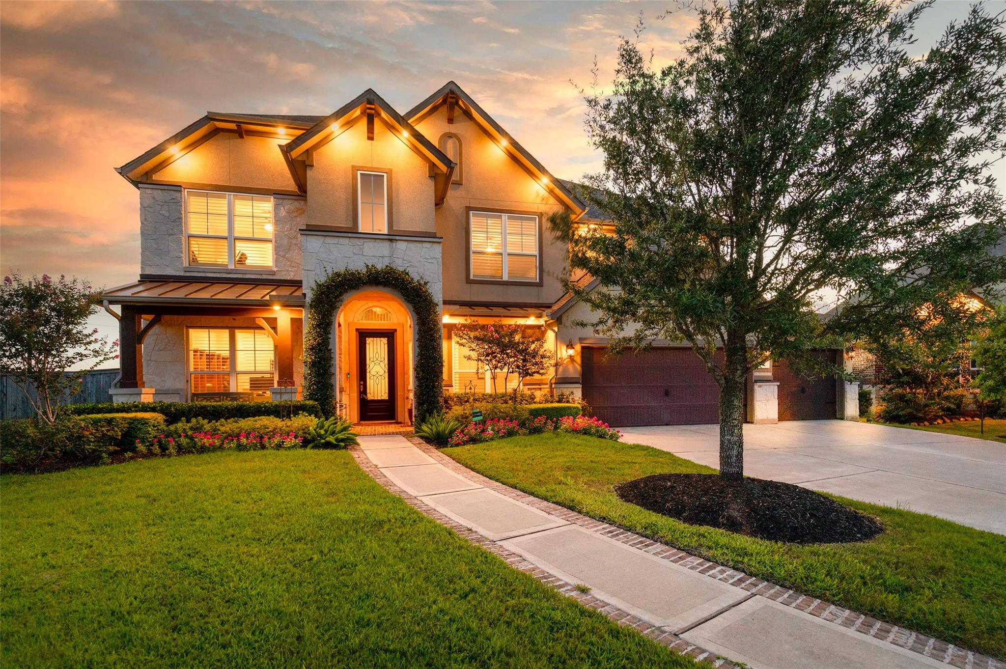 99 Zenith Ln, Sugar Land, TX 77498 photo
