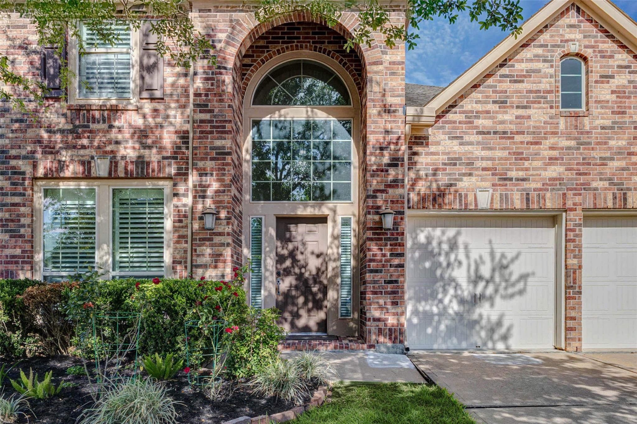2718 Ginger Cove Ln, Pearland, TX 77584 photo