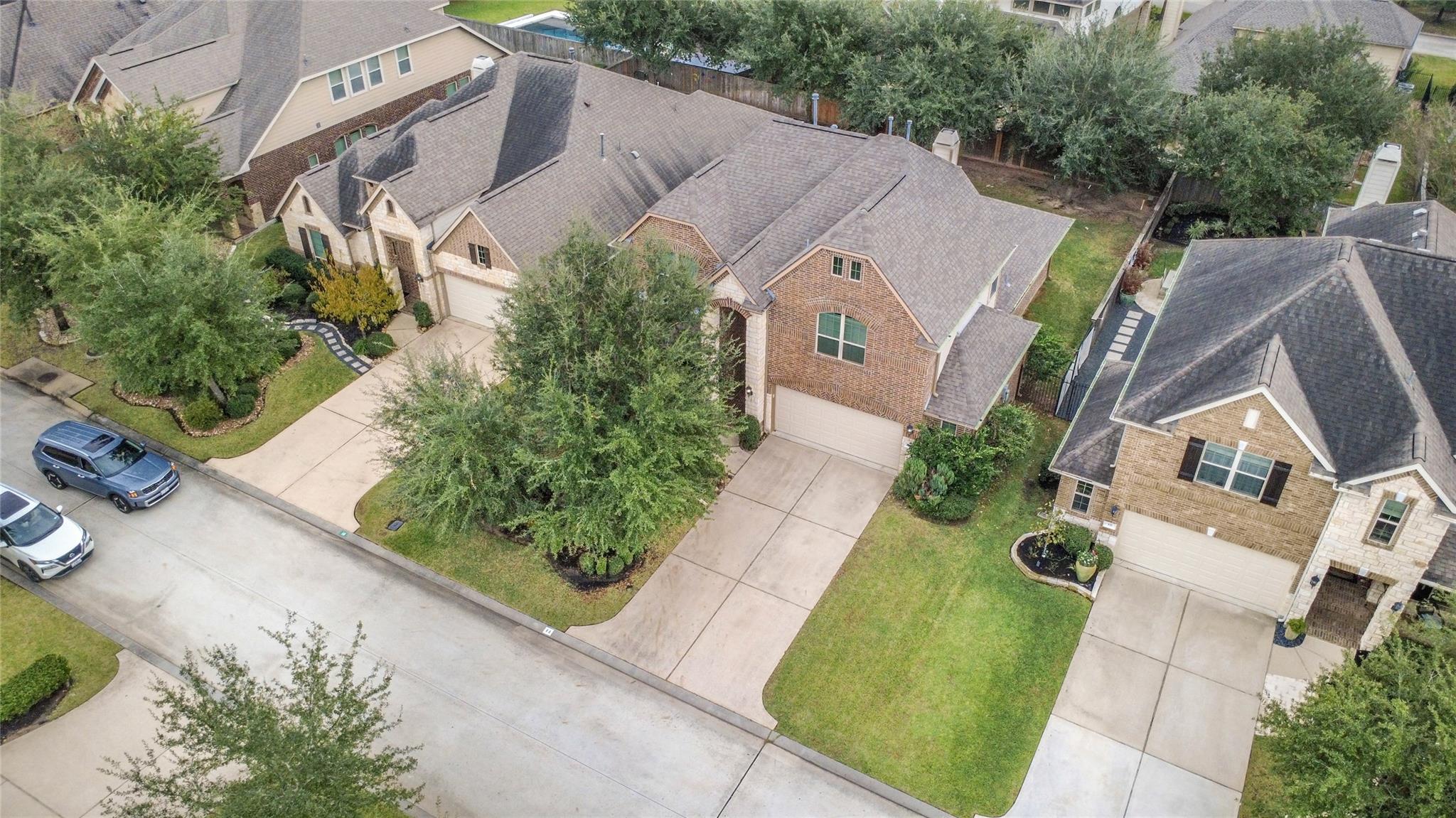 14 S Estherwood Pl, The Woodlands, TX 77354 photo