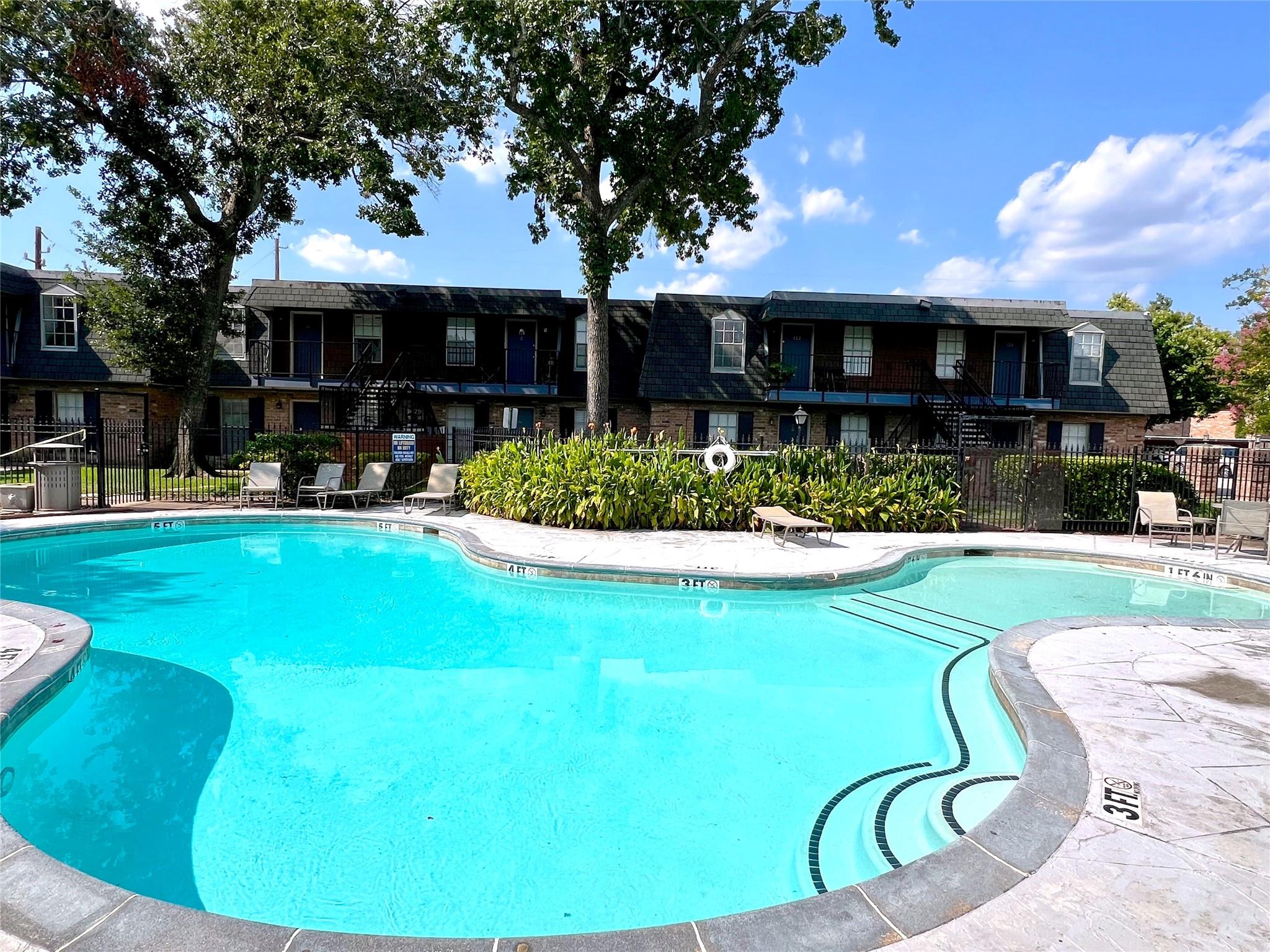 9001 Gaylord St #4, Houston, TX 77024 photo