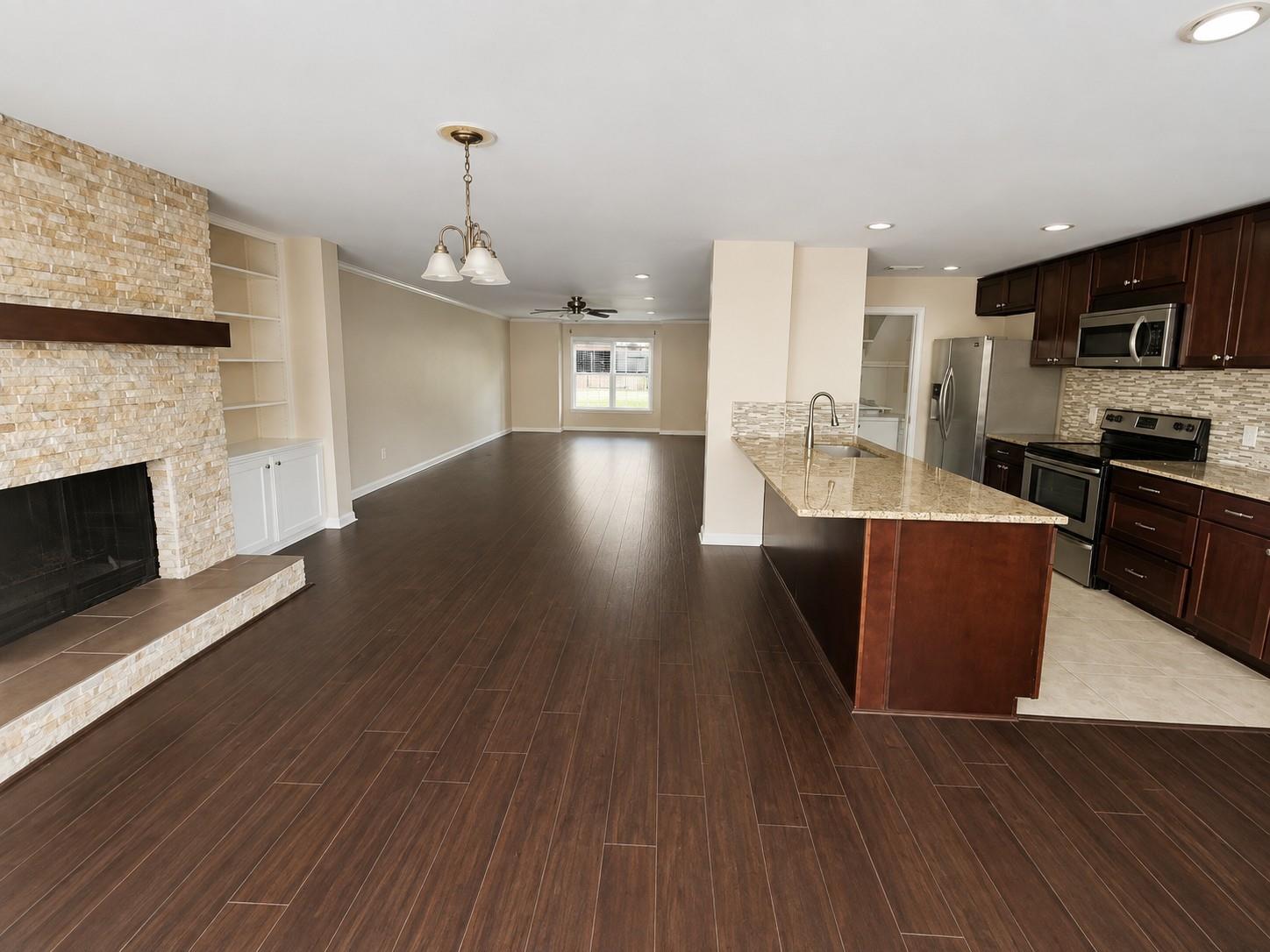 10318 Briar Forest Dr #28 4, Houston, TX 77042 photo