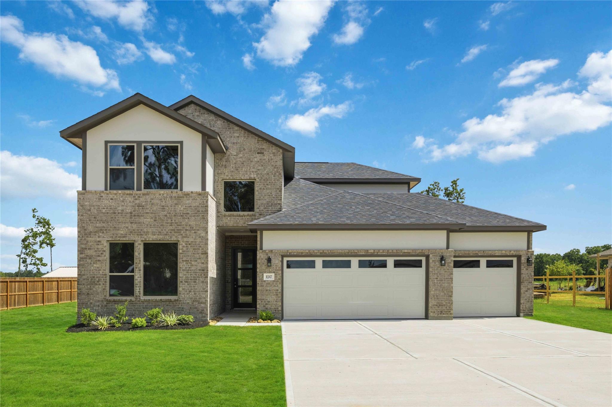 11347 White Rock Rd, Conroe, TX 77306
