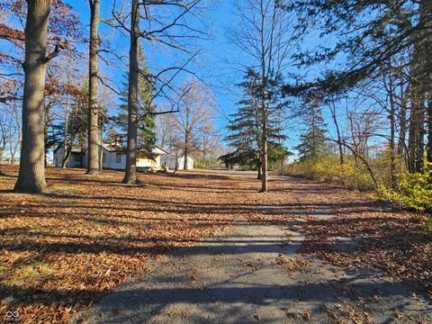  in Indianapolis IN 4897 Mitthoefer Road.jpg