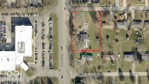 Unimproved Land in Indianapolis IN 8809 Meridian Street.jpg