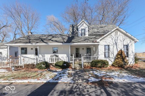 Single Family Residence in Greenwood IN 4462 Morgantown Road.jpg