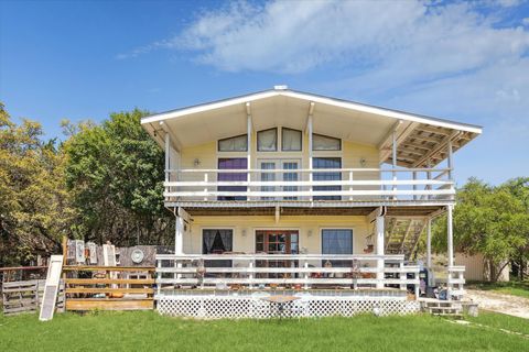 Single Family Residence in Lakehills TX 206 Rockin D LN.jpg