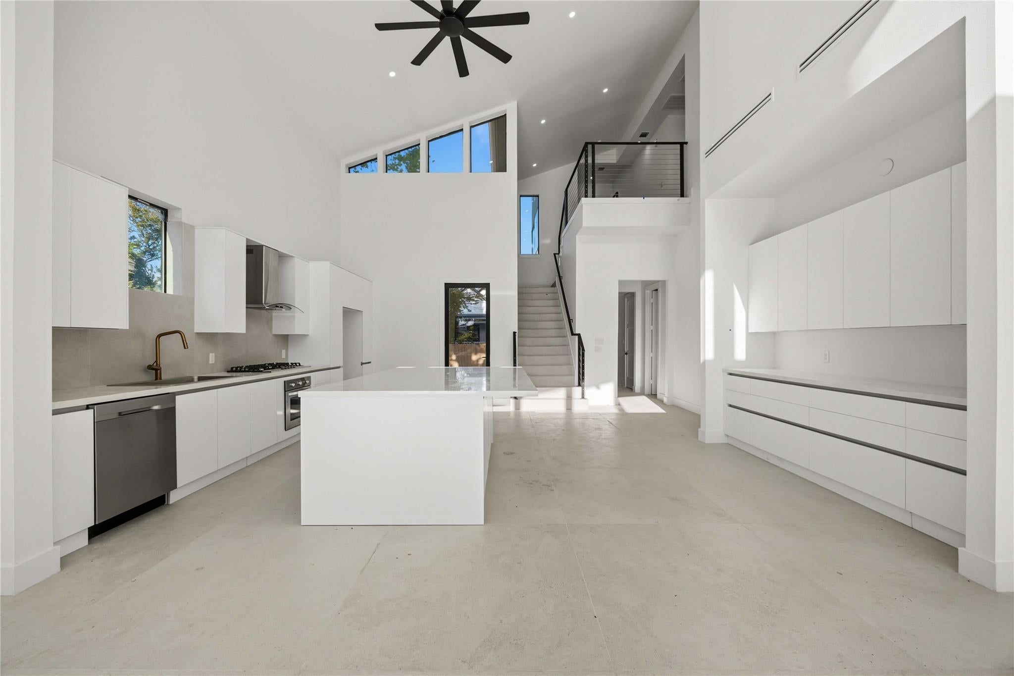 513 Archer St, Houston, TX 77009 photo