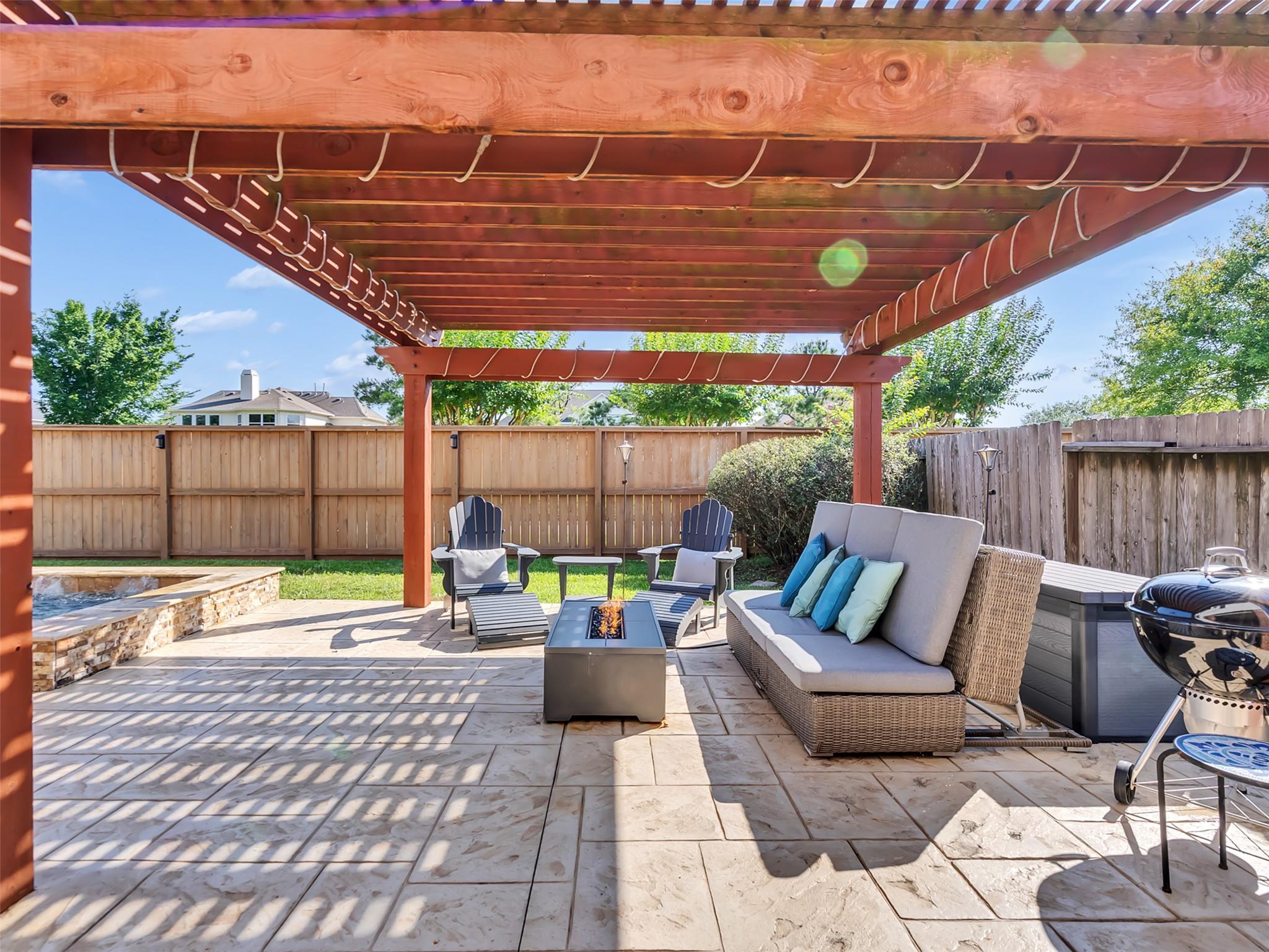 607 Ivory Stone Ln, League City, TX 77573 photo