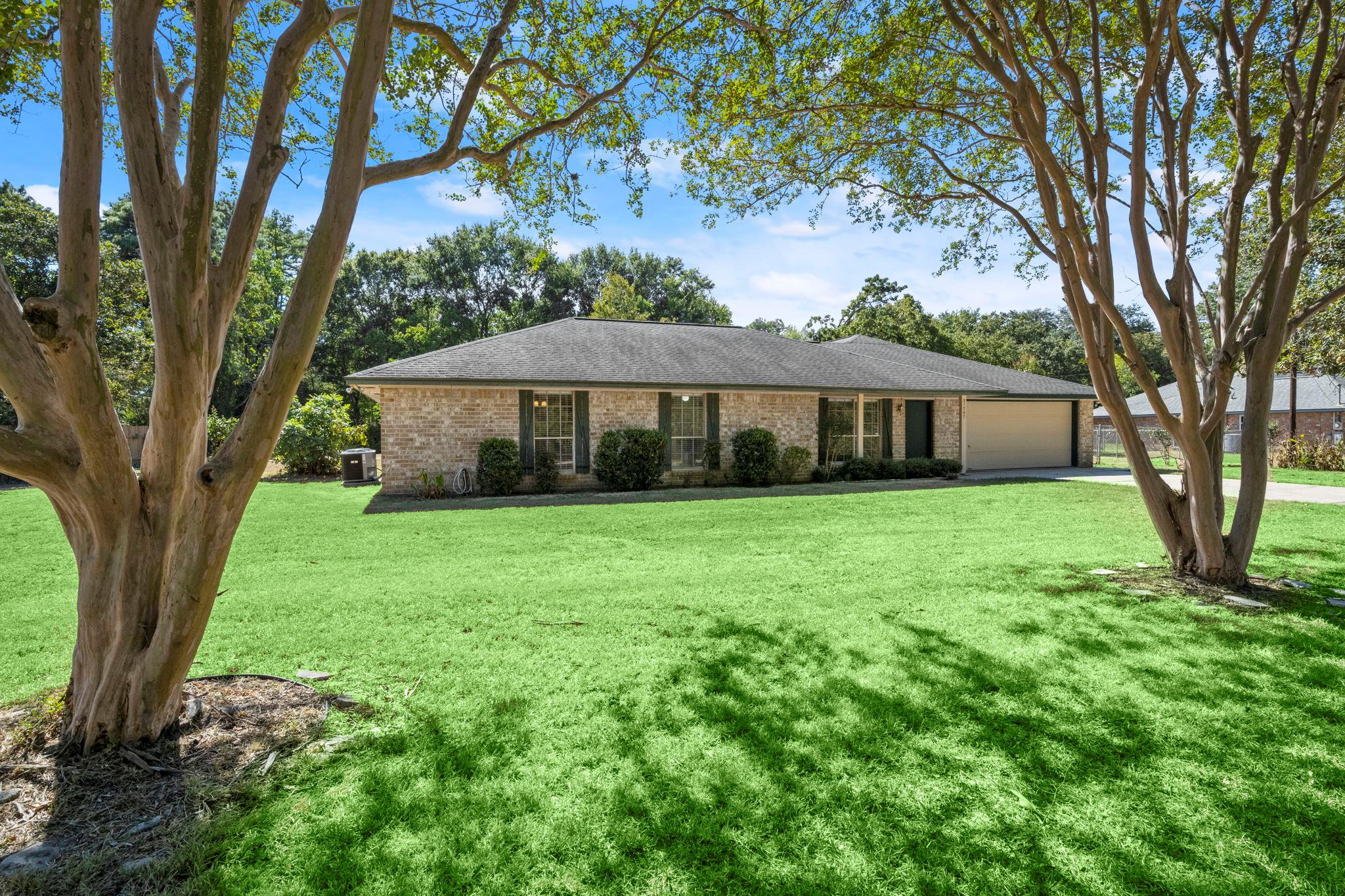 31707 Oak Xing, Magnolia, TX 77355 photo
