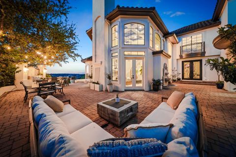 Single Family Residence in Austin TX 1915 Sea Eagle VW.jpg