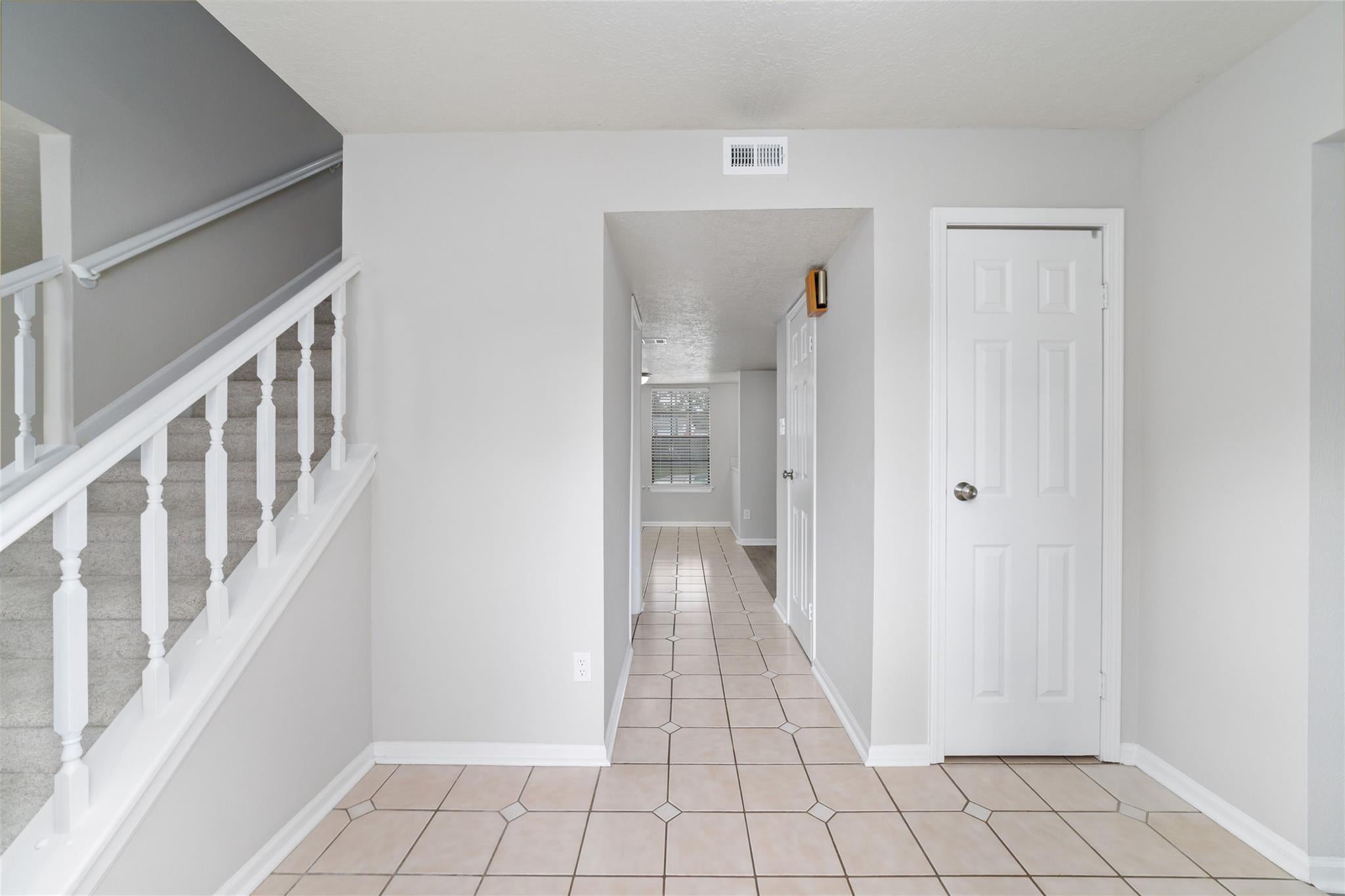 8406 Pine Falls Dr, Houston, TX 77095 photo