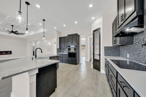 Single Family Residence in Mico TX 257 PR 2774 13.jpg