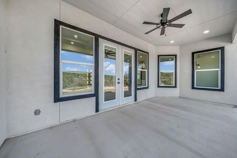 Single Family Residence in Mico TX 257 PR 2774 30.jpg