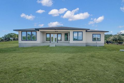 Single Family Residence in Mico TX 257 PR 2774 31.jpg