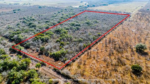 Unimproved Land in Beeville TX TBD FM 797.jpg