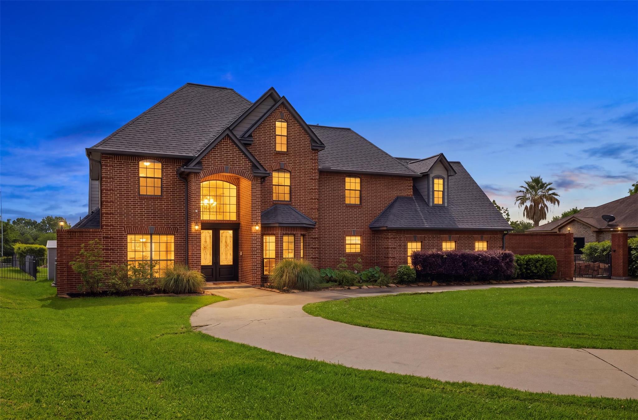 12710 Aries Loop, Willis, TX 77318