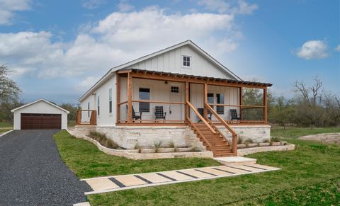 Single Family Residence in Center Point TX 142 N Steel Creek Crest Highway.jpg