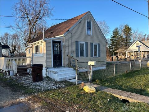 Single Family Residence in Dayton OH 5614 Lorimer Street.jpg