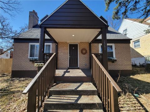 Single Family Residence in Dayton OH 2301 Alpine Way.jpg