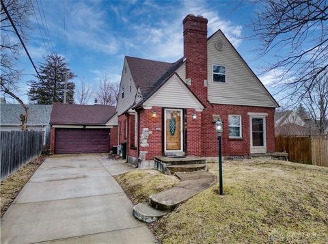 Single Family Residence in Dayton OH 1740 Burbank Drive.jpg