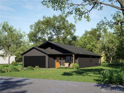 Single Family Residence in Carlisle OH 122 Arthur Avenue 5.jpg