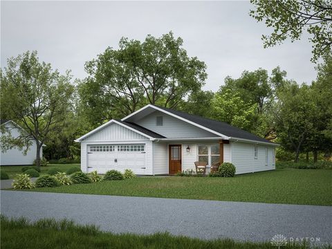 Single Family Residence in Carlisle OH 122 Arthur Avenue.jpg