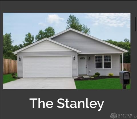 Single Family Residence in Carlisle OH 122 Arthur Avenue 8.jpg