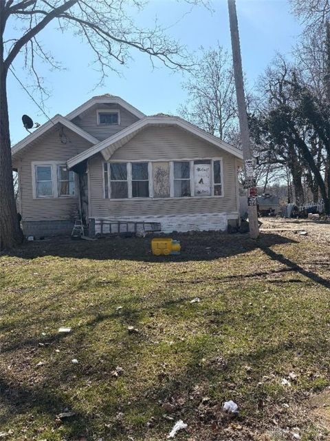 Single Family Residence in Dayton OH 6772 Hoover Avenue.jpg