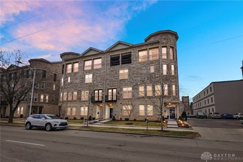 Single Family Residence in Dayton OH 128 Monument Avenue.jpg