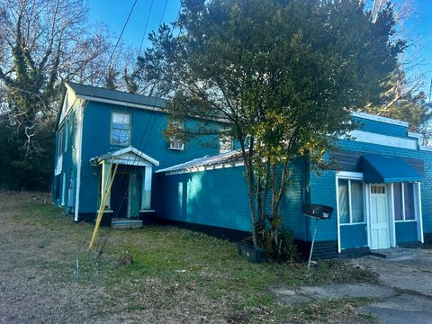 Single Family Residence in Saint Matthews SC 504 F R Huff Drive.jpg