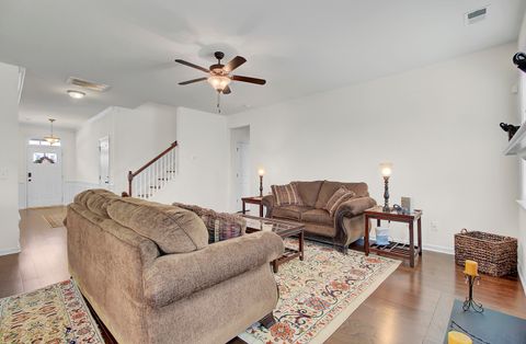 Single Family Residence in Summerville SC 317 Whispering Breeze Lane 6.jpg