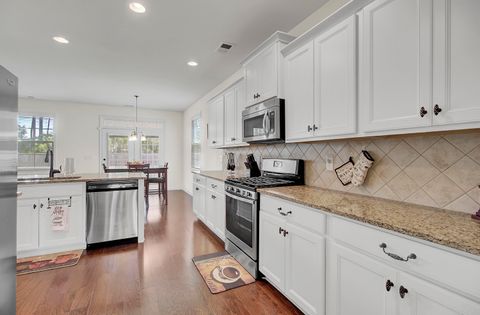 Single Family Residence in Summerville SC 317 Whispering Breeze Lane 9.jpg